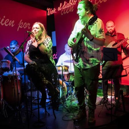 La Calle Suena: The Sugarland Project